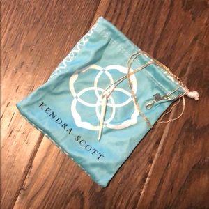 Kendra Scott Jewelry - Kendra Scott silver long necklace Kendra Scott Jewelry - Kendra Scott silver long necklace